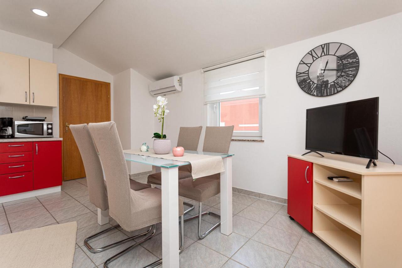 Apartments La Natalli バスカ エクステリア 写真