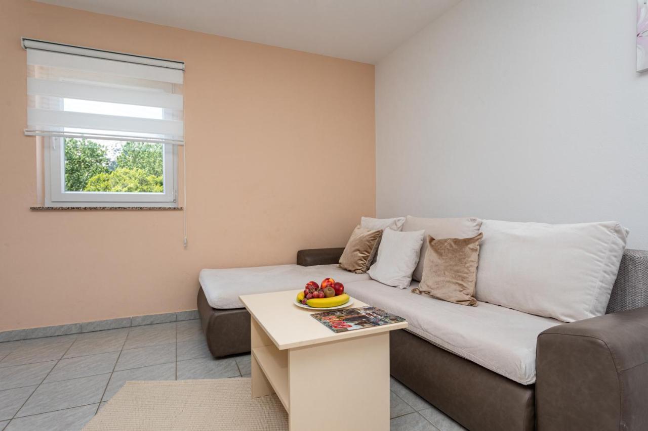 Apartments La Natalli バスカ エクステリア 写真