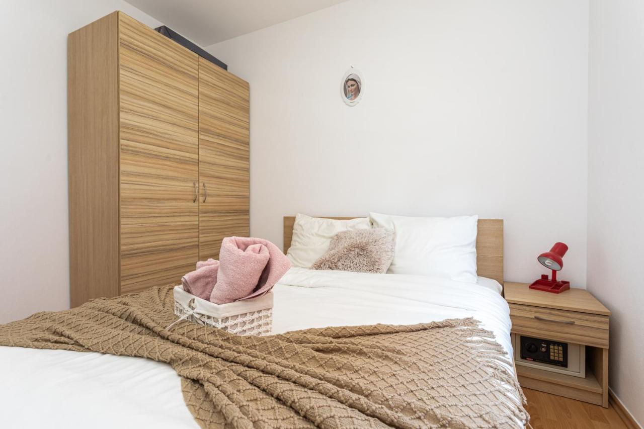 Apartments La Natalli バスカ エクステリア 写真