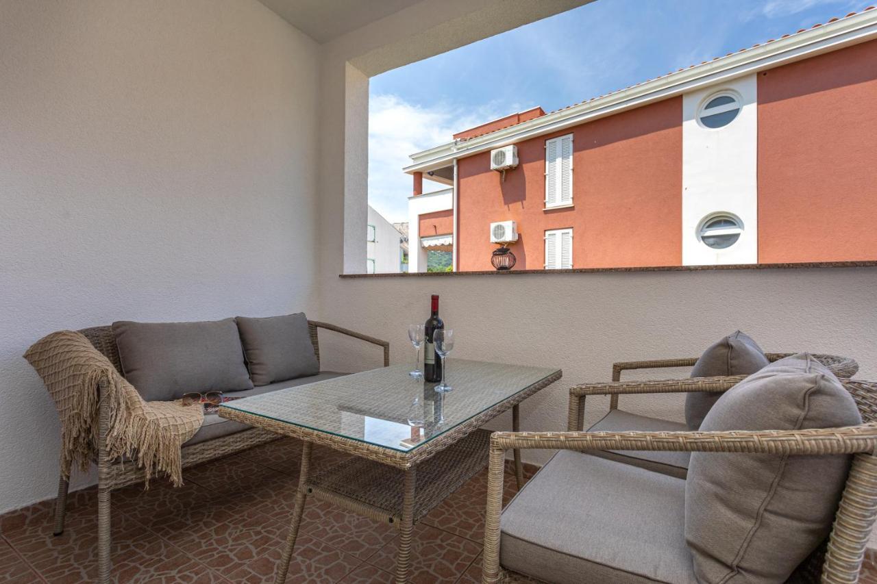 Apartments La Natalli バスカ エクステリア 写真